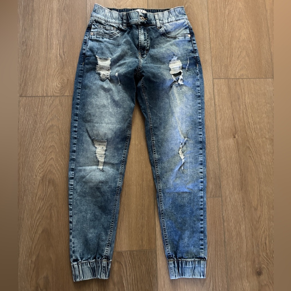 Small Women’s Jogger Distressed Blue Jeans